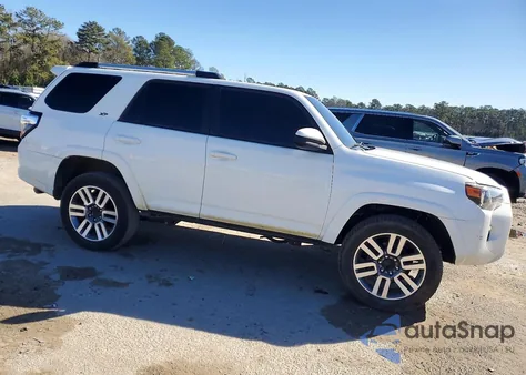 2023 Toyota 4Runner Se z USA, uszkodzony, nr VIN JTEMU5JR0P6150497